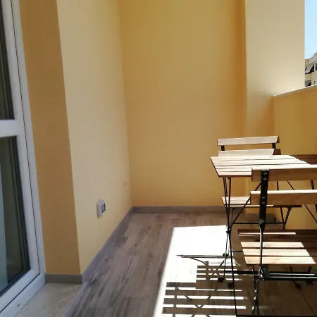 Konukevi Domo Centro 3*